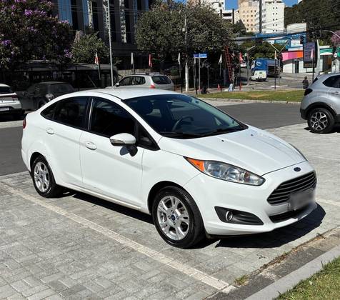 FORD FIESTA 1.6 SE SEDAN 16V FLEX 4P POWERSHIFT FORD FIESTA 1.6 SE SEDAN 16V FLEX 4P POWERSHIFT